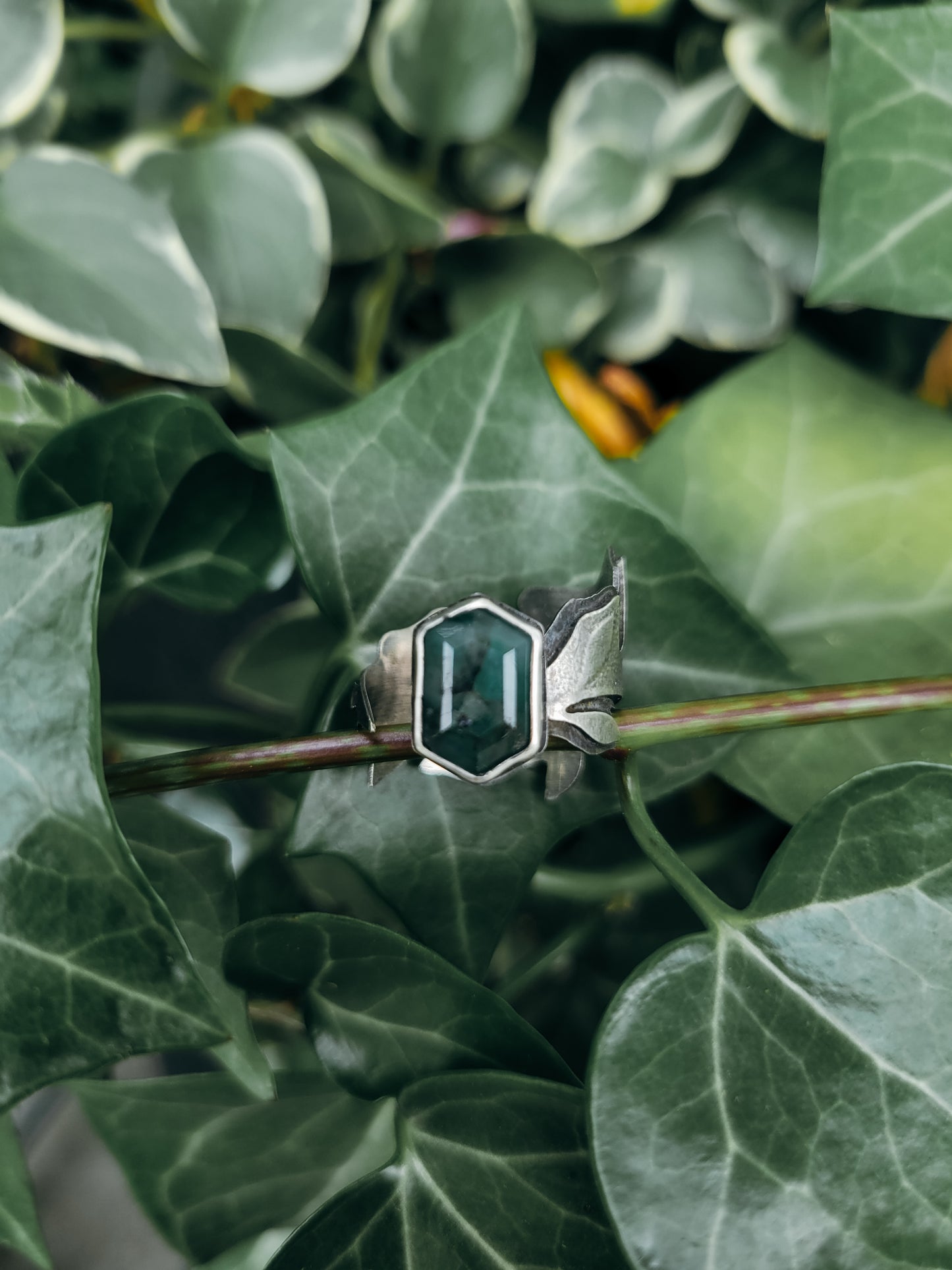 Brazilian Emerald Botanical Ring